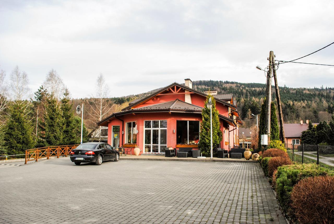 Hotel Krak ミシレニツェ エクステリア 写真