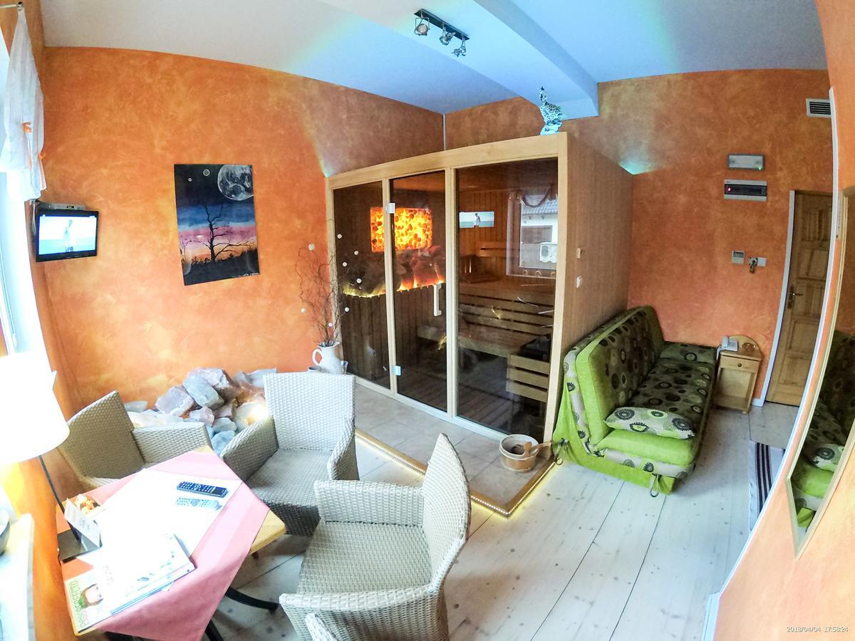 Hotel Krak ミシレニツェ エクステリア 写真