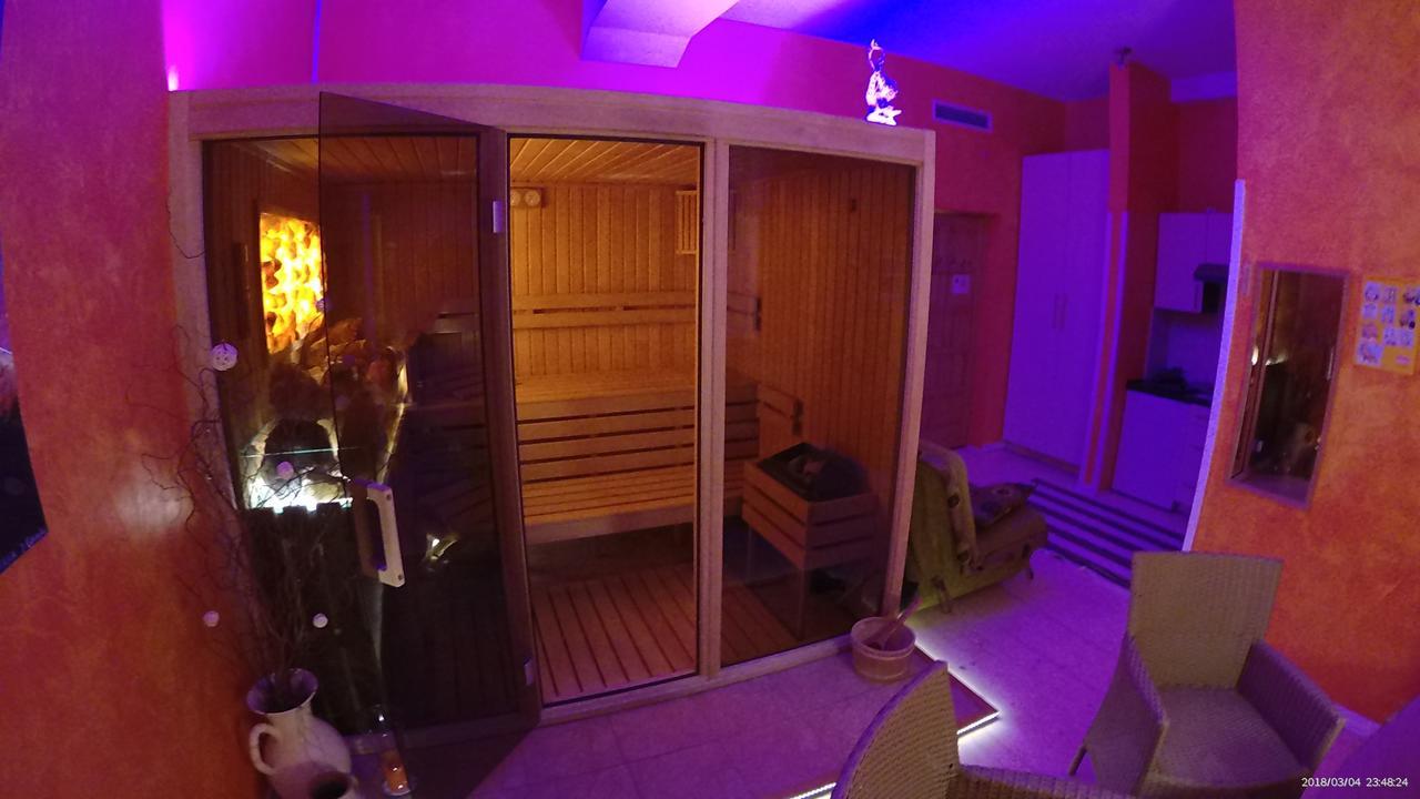 Hotel Krak ミシレニツェ エクステリア 写真